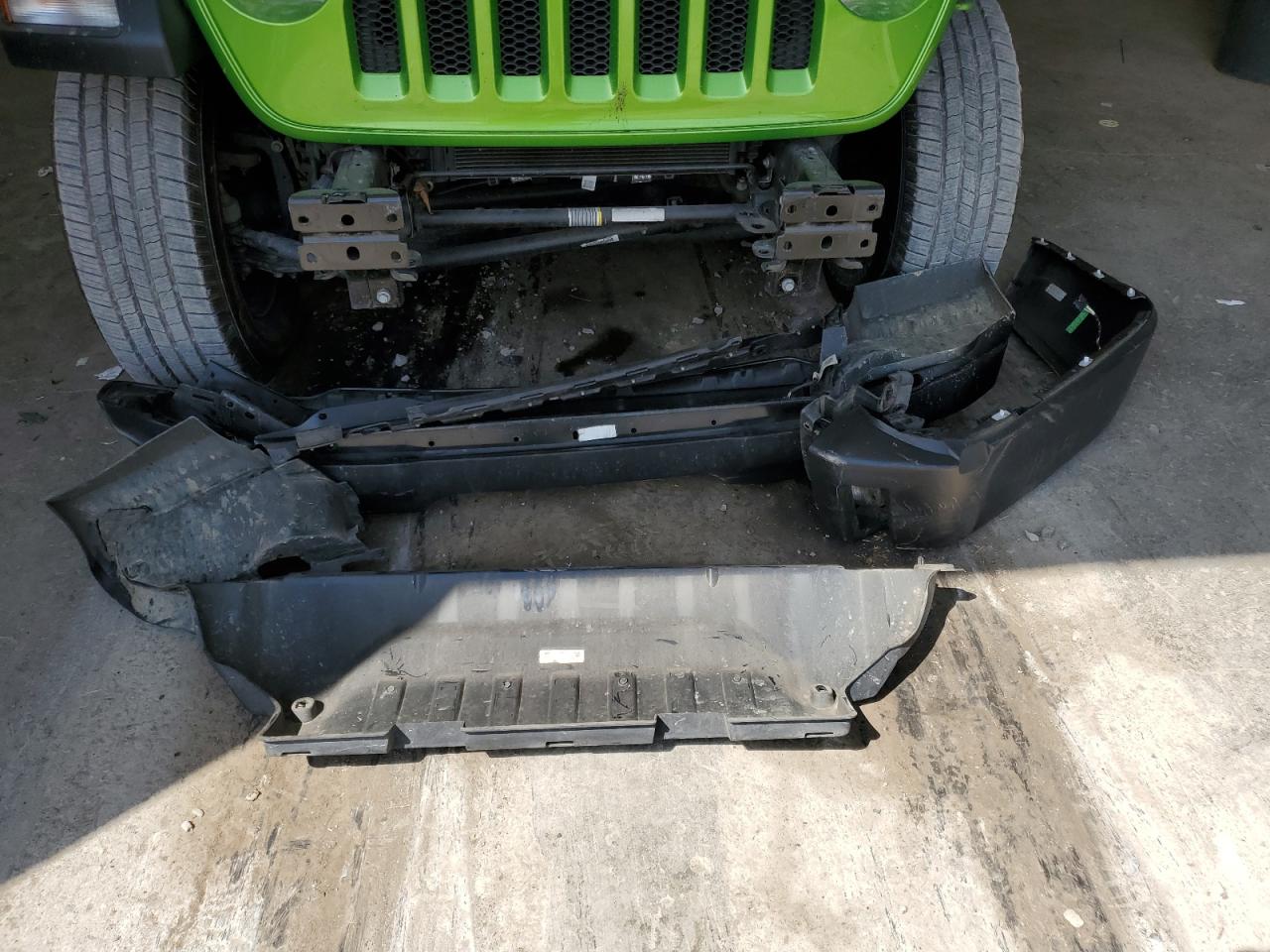 1C4HJXDN3JW286925 2018 Jeep Wrangler Unlimited Sport