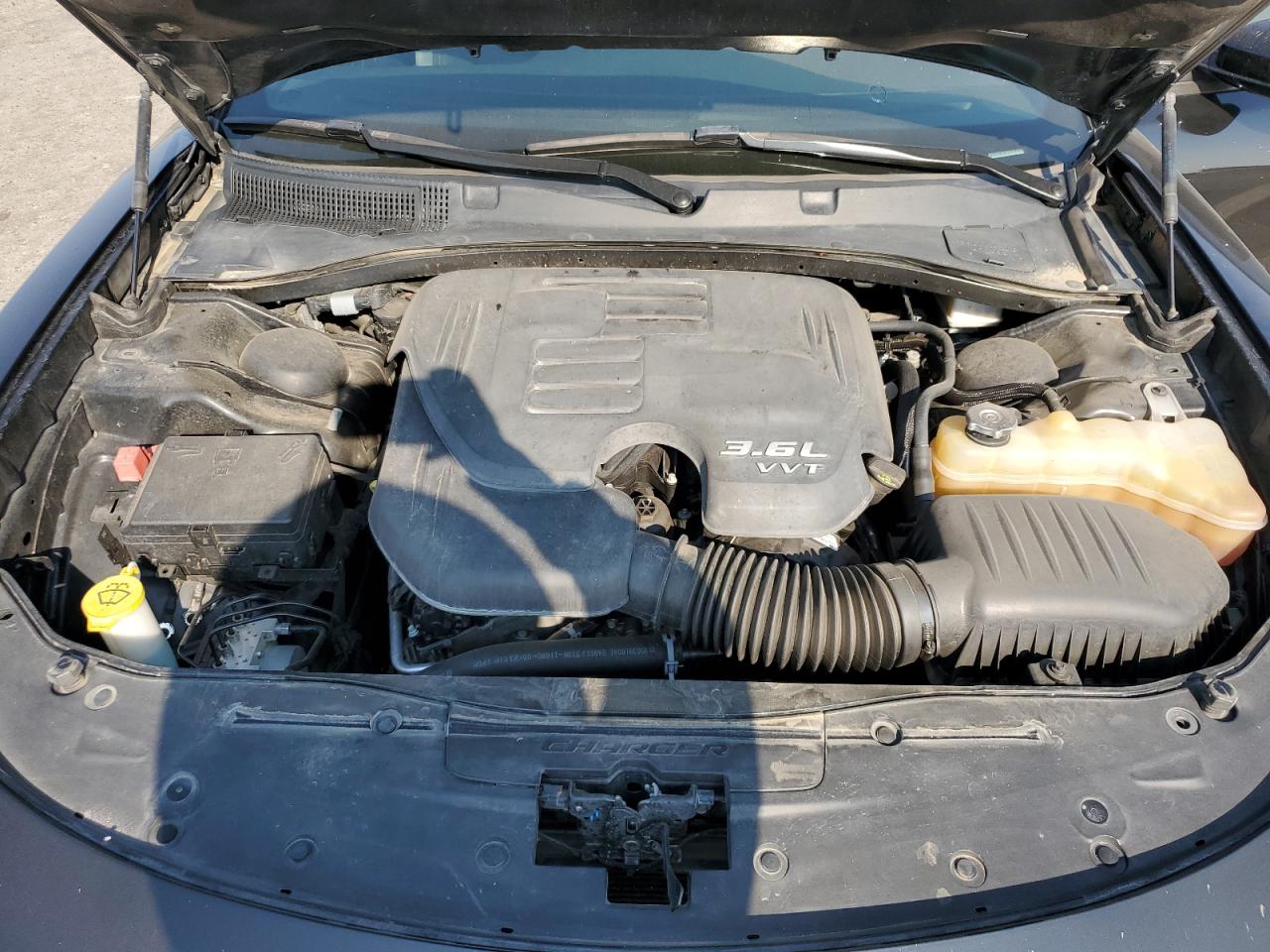 2019 Dodge Charger - Image 12