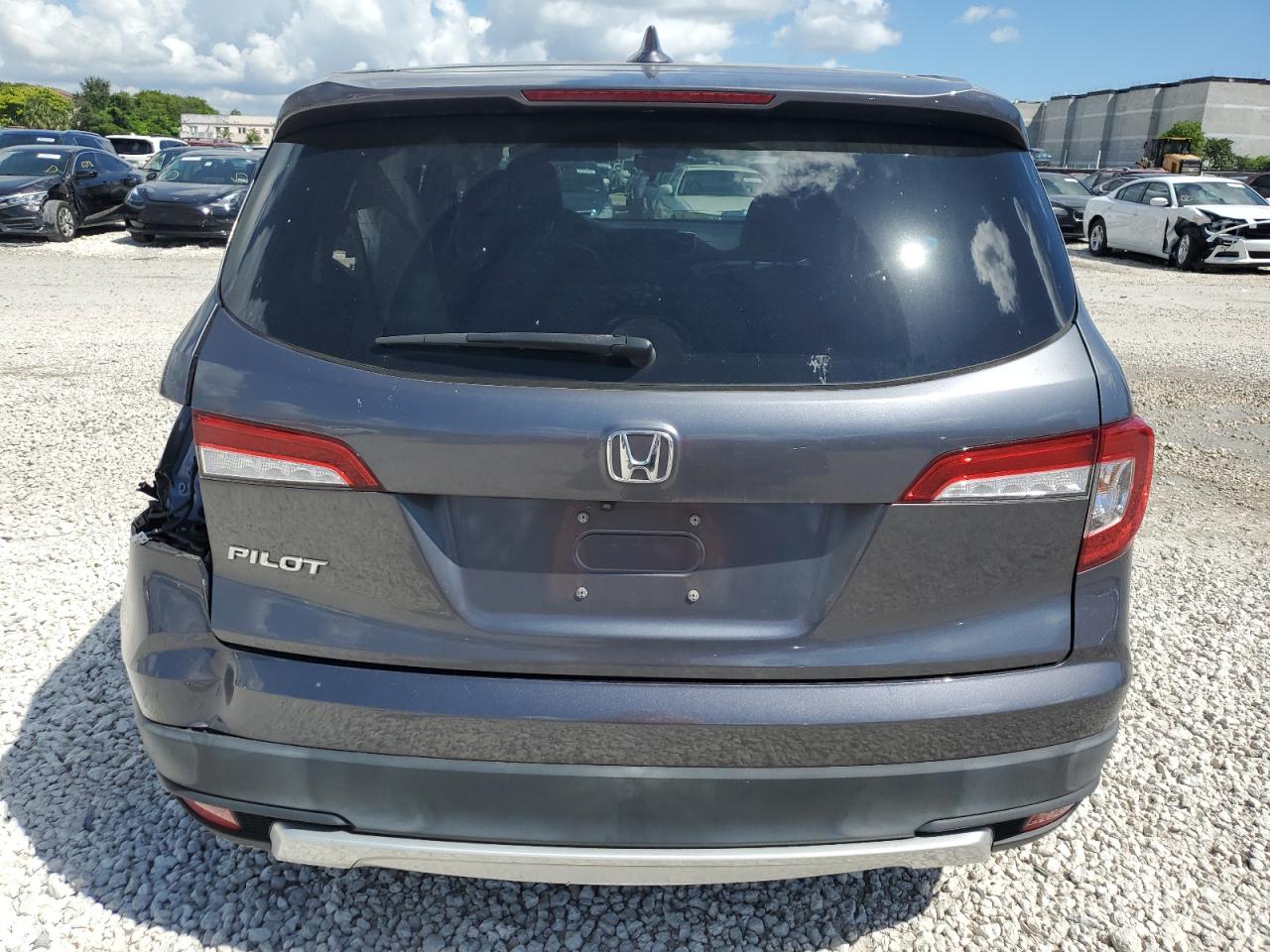 5FNYF5H57KB040420 2019 Honda Pilot Exl