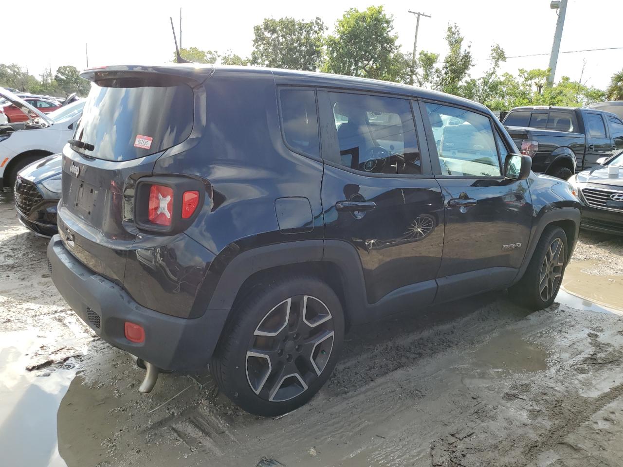 VIN ZACNJCAB9MPM52322 2021 JEEP RENEGADE no.3