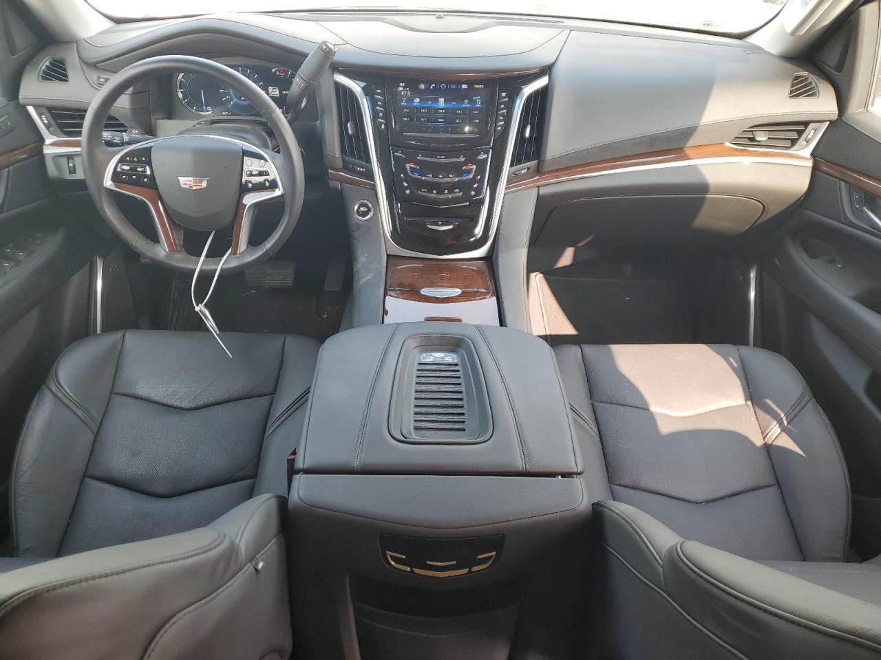 2019 Cadillac Escalade Luxury VIN: 1GYS4BKJ3KR303362 Lot: 70804094