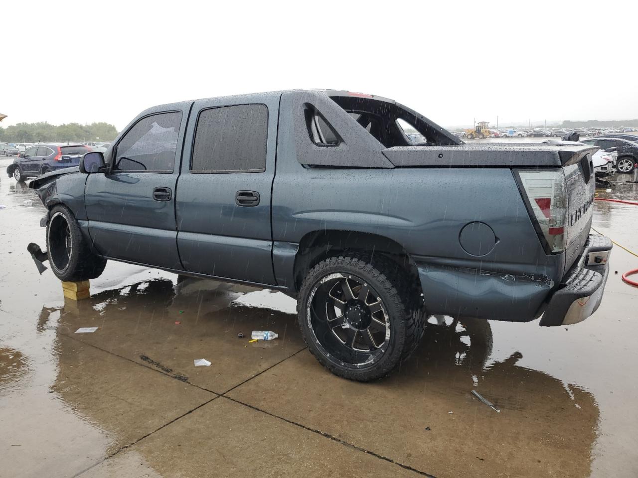 2004 Chevrolet Avalanche C1500 VIN: 3GNEC12T24G121812 Lot: 69876884