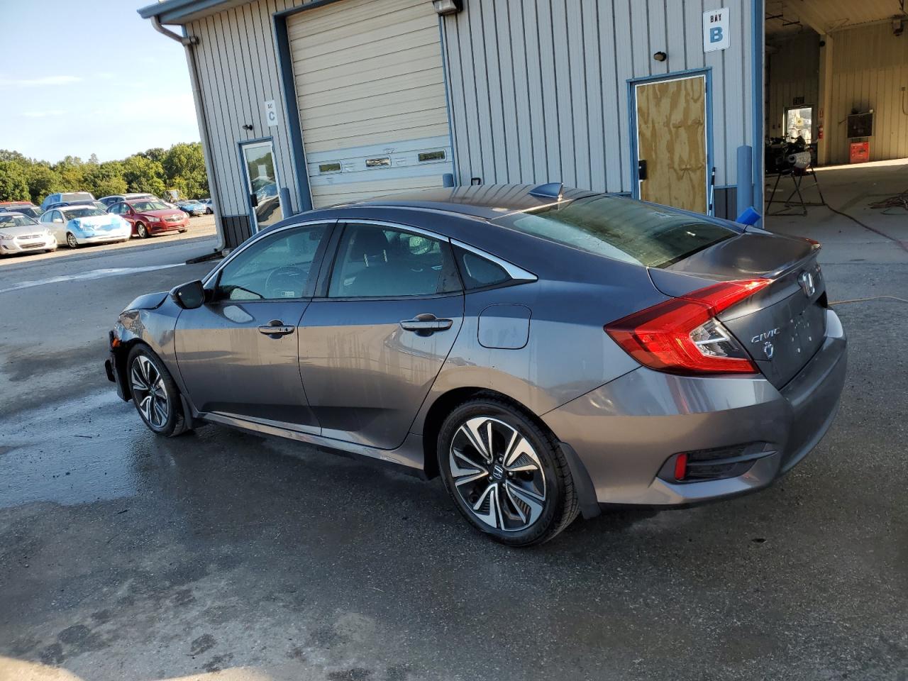 JHMFC1F30JX017624 2018 HONDA CIVIC - Image 2