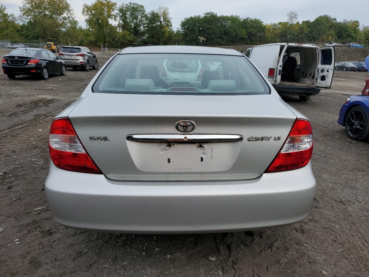 4T1BE32K32U047170 2002 Toyota Camry Le