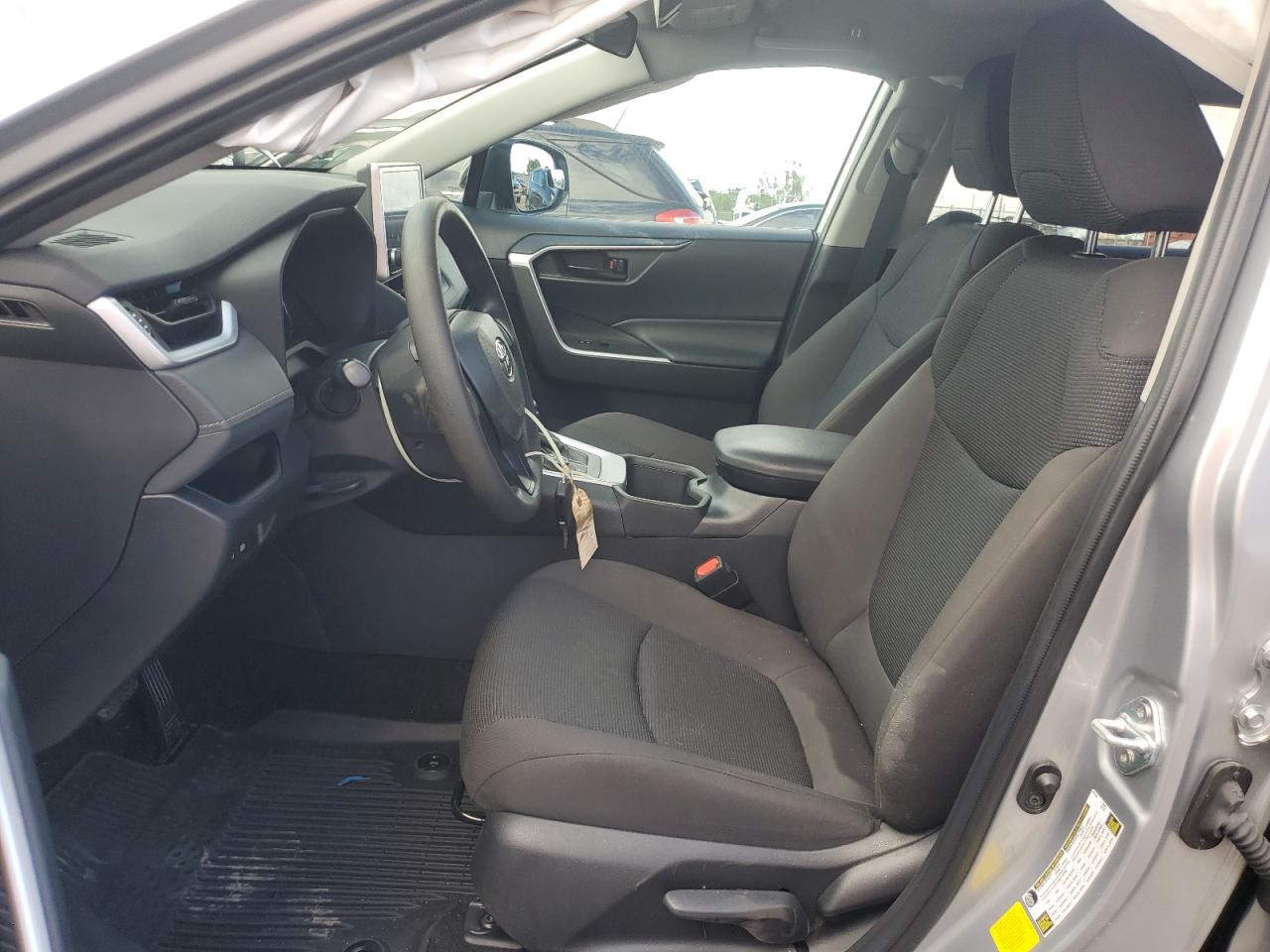 4T3LWRFV7RU119238 TOYOTA RAV4 2024