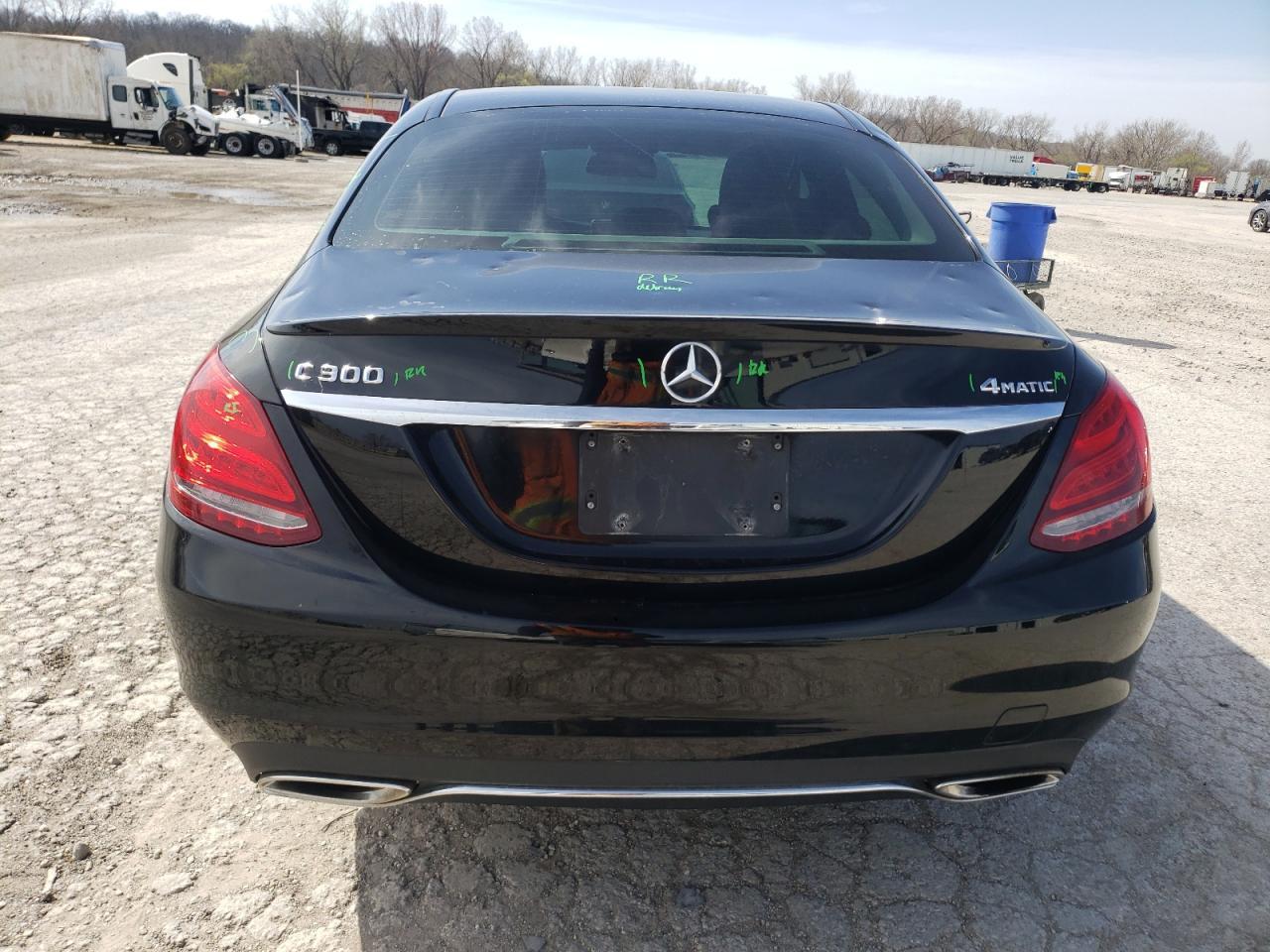 2015 Mercedes-Benz C 300 4Matic VIN: 55SWF4KB3FU067070 Lot: 71501884