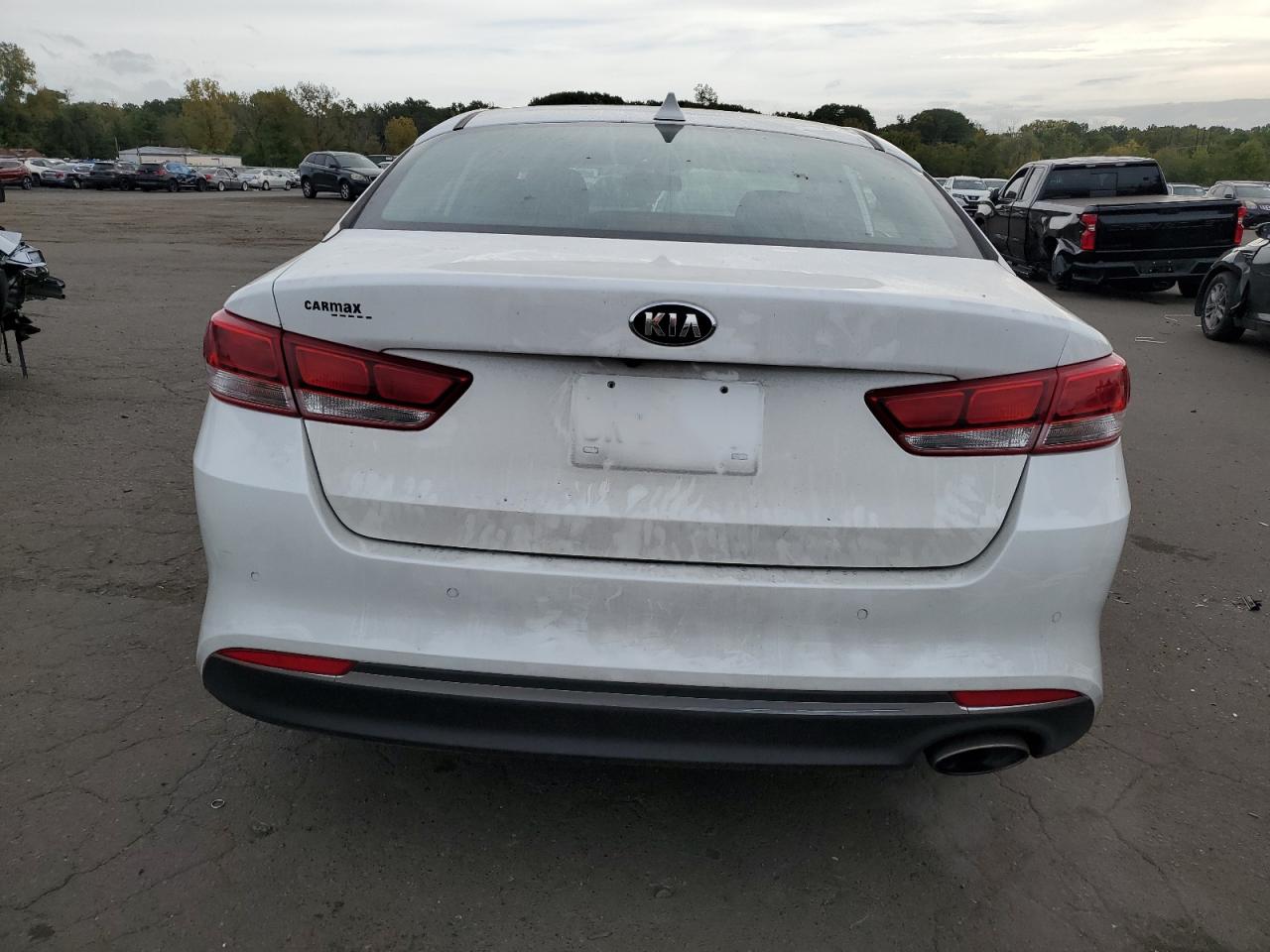 5XXGT4L30JG192877 2018 Kia Optima Lx