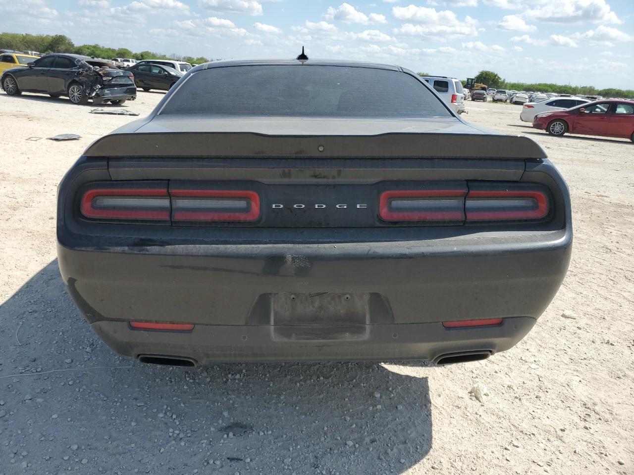 2C3CDZAG9JH333008 2018 Dodge Challenger Sxt