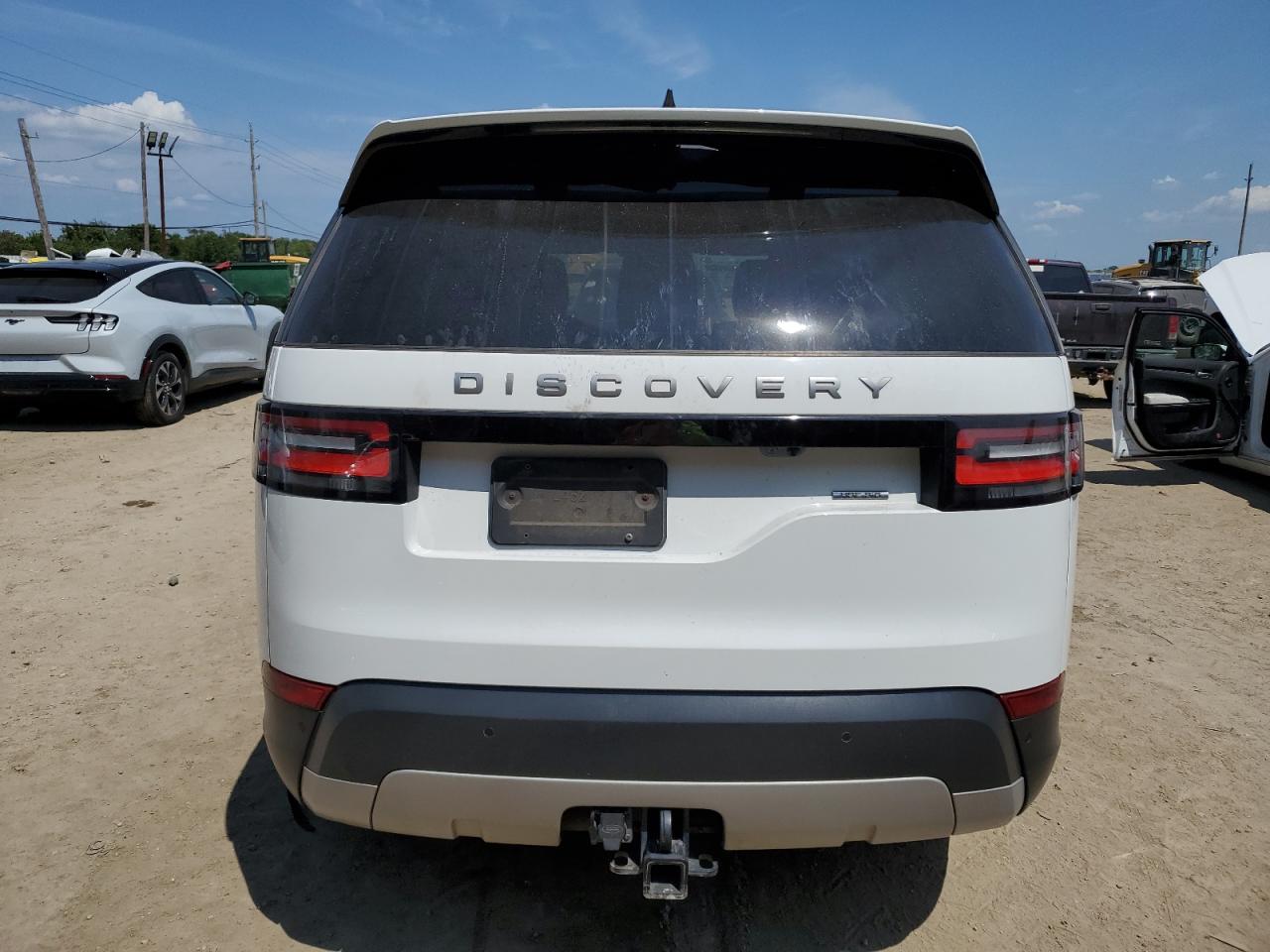 2017 Land Rover Discovery Hse VIN: SALRRBBV5HA040266 Lot: 69797864