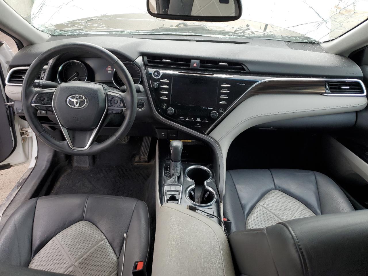 4T1B11HK4JU108077 TOYOTA CAMRY 2018