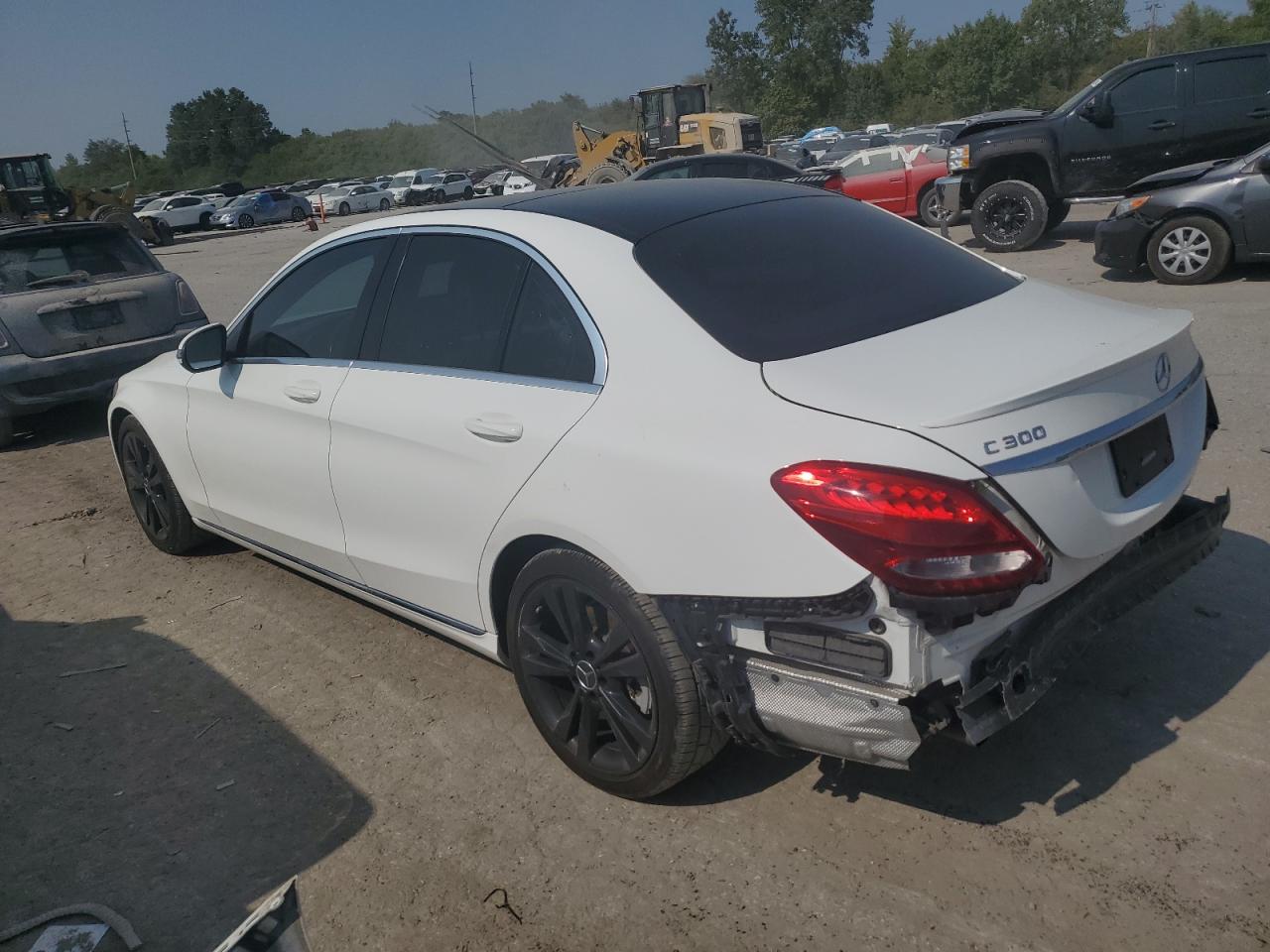 55SWF4JB2GU151979 2016 MERCEDES-BENZ C CLASS - Image 2