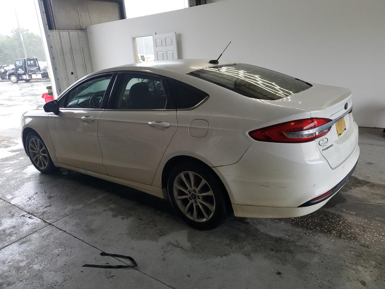 3FA6P0H71HR212060 2017 FORD FUSION - Image 2