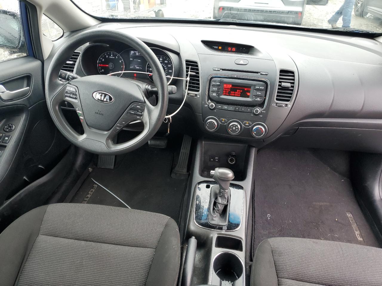 3KPFK4A79JE180854 2018 Kia Forte Lx