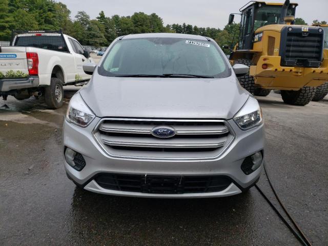  FORD ESCAPE 2019 Srebrny