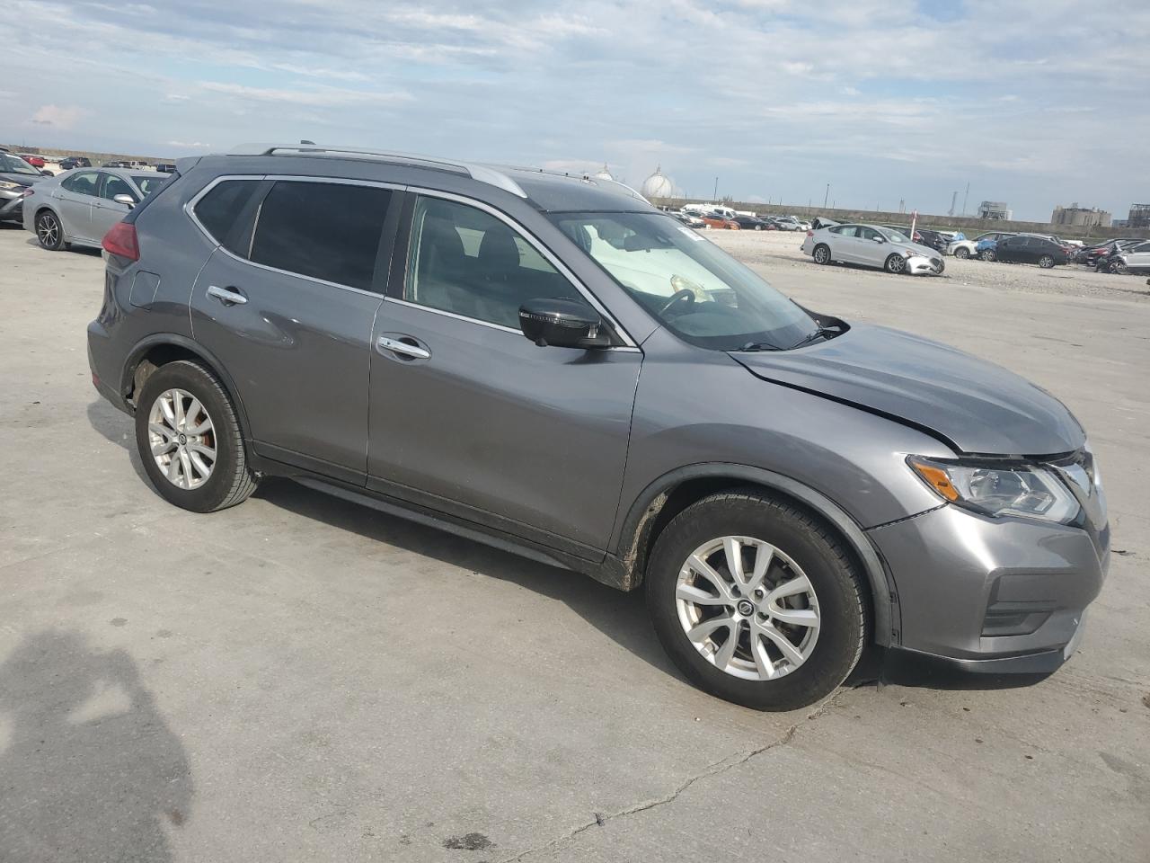 2019 Nissan Rogue S VIN: KNMAT2MT2KP520769 Lot: 71889044