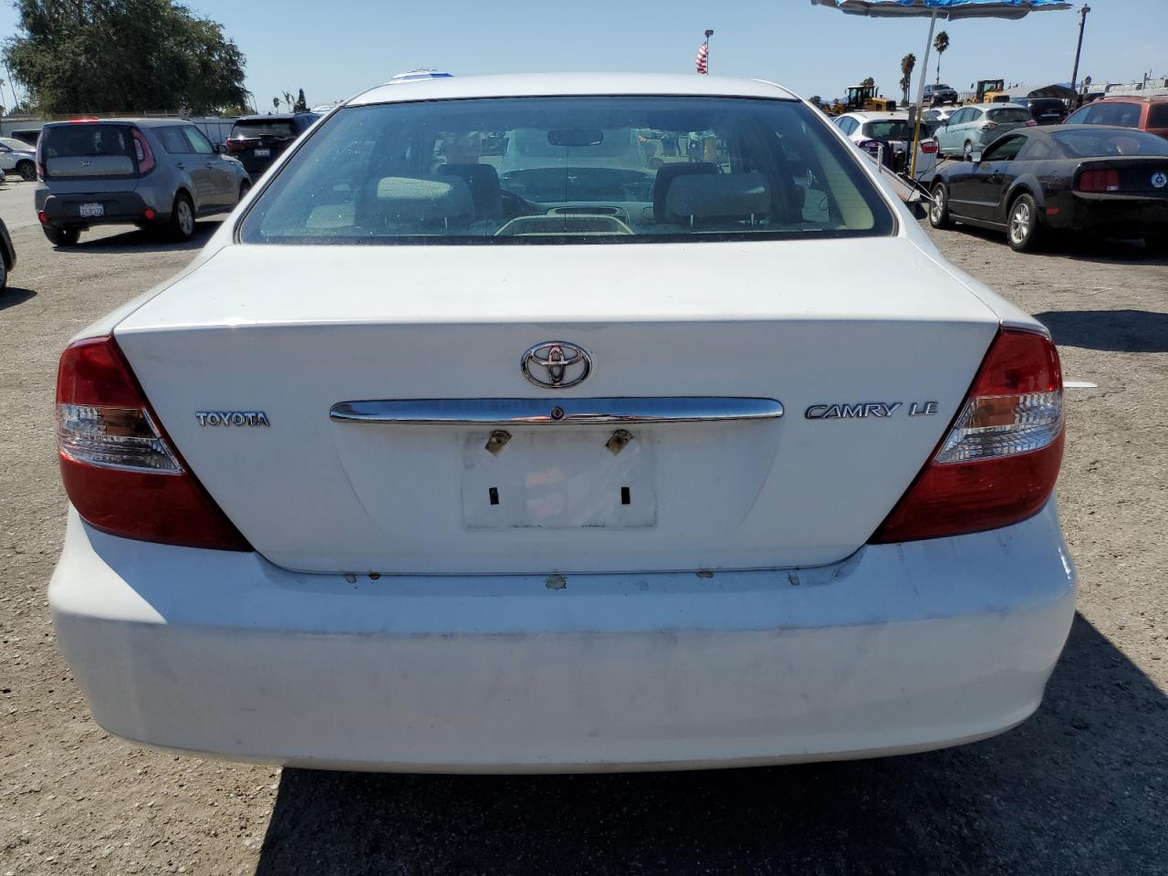 2003 Toyota Camry Le VIN: 4T1BE32K83U243610 Lot: 70069674