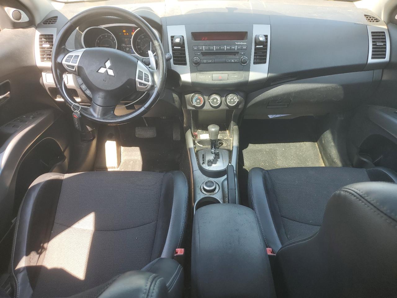 JA4JT3AW7AZ008474 2010 Mitsubishi Outlander Se