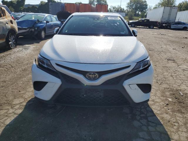  TOYOTA CAMRY 2018 Білий