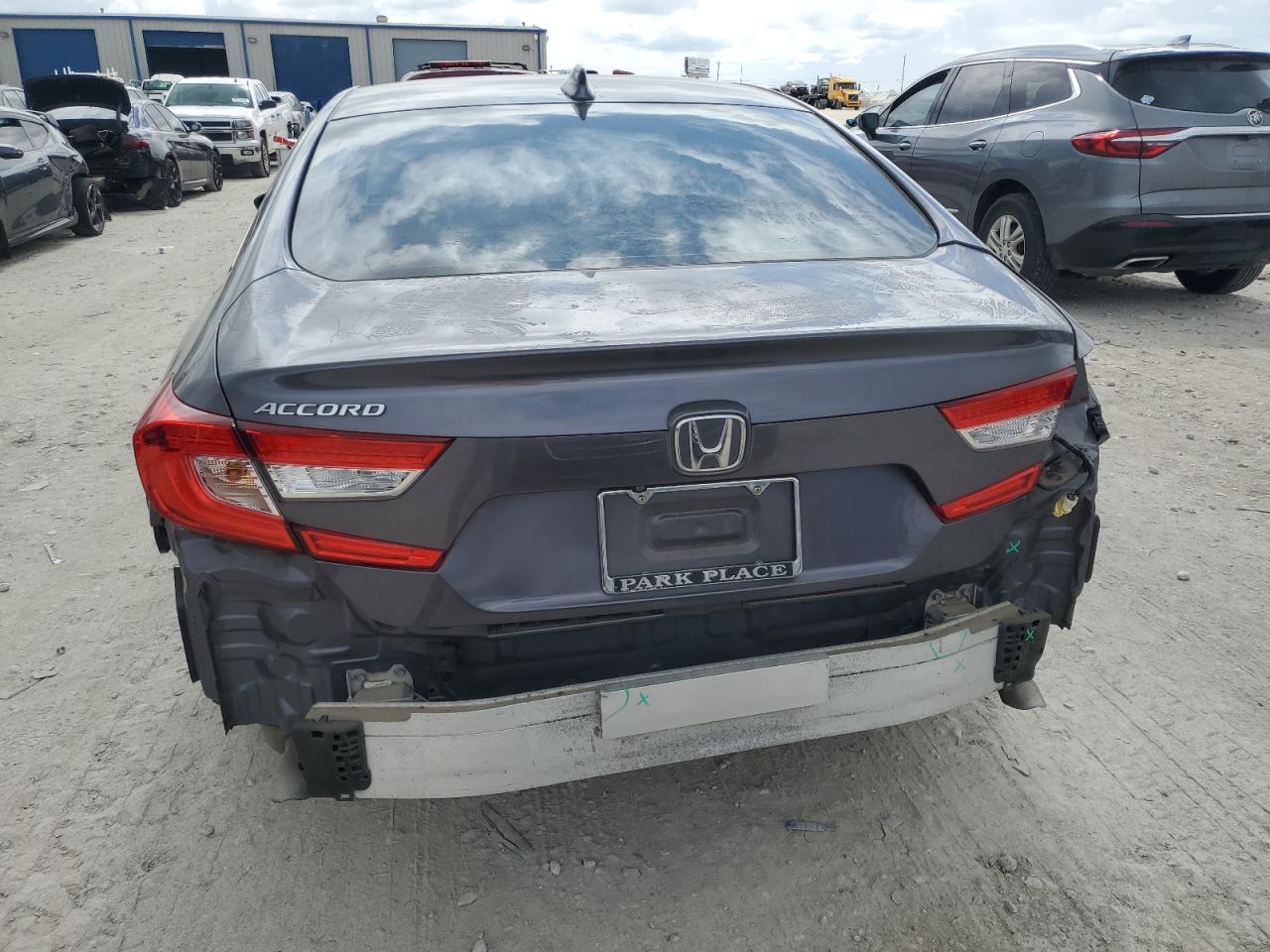 1HGCV1F11JA202315 2018 Honda Accord Lx