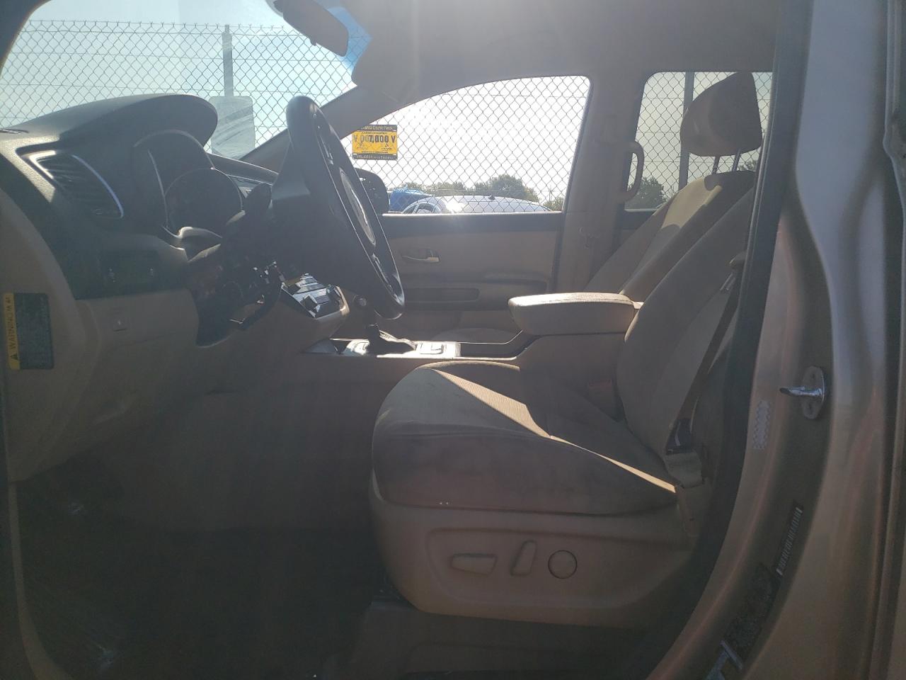 KNDMB5C17F6053118 2015 Kia Sedona Lx