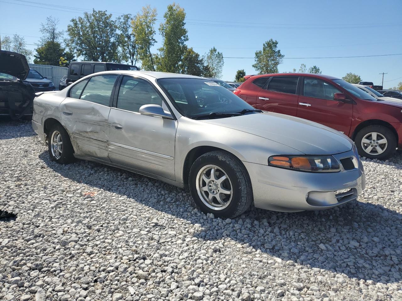 2005 Pontiac Bonneville - Image 4