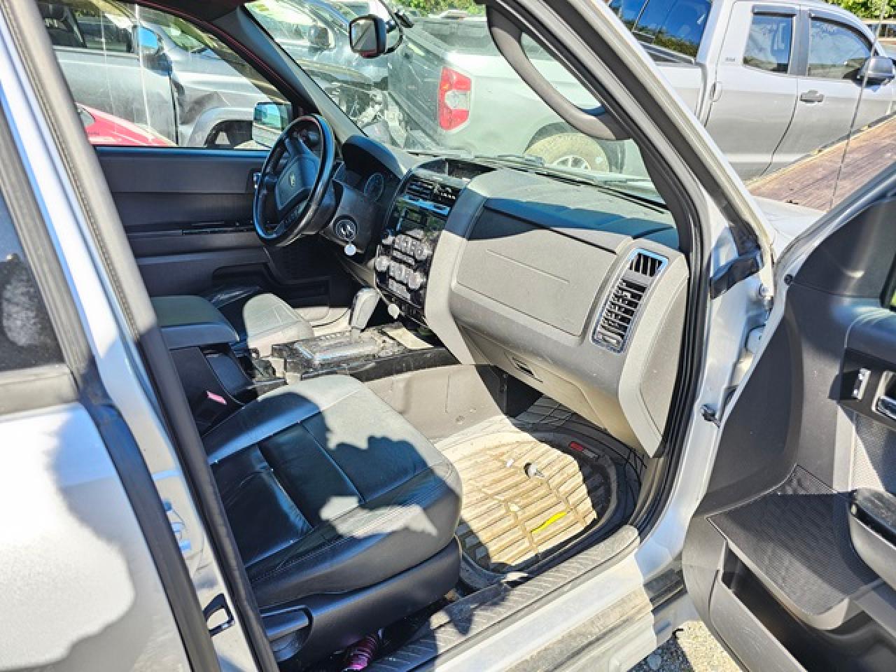 2011 Ford Escape - Image 5