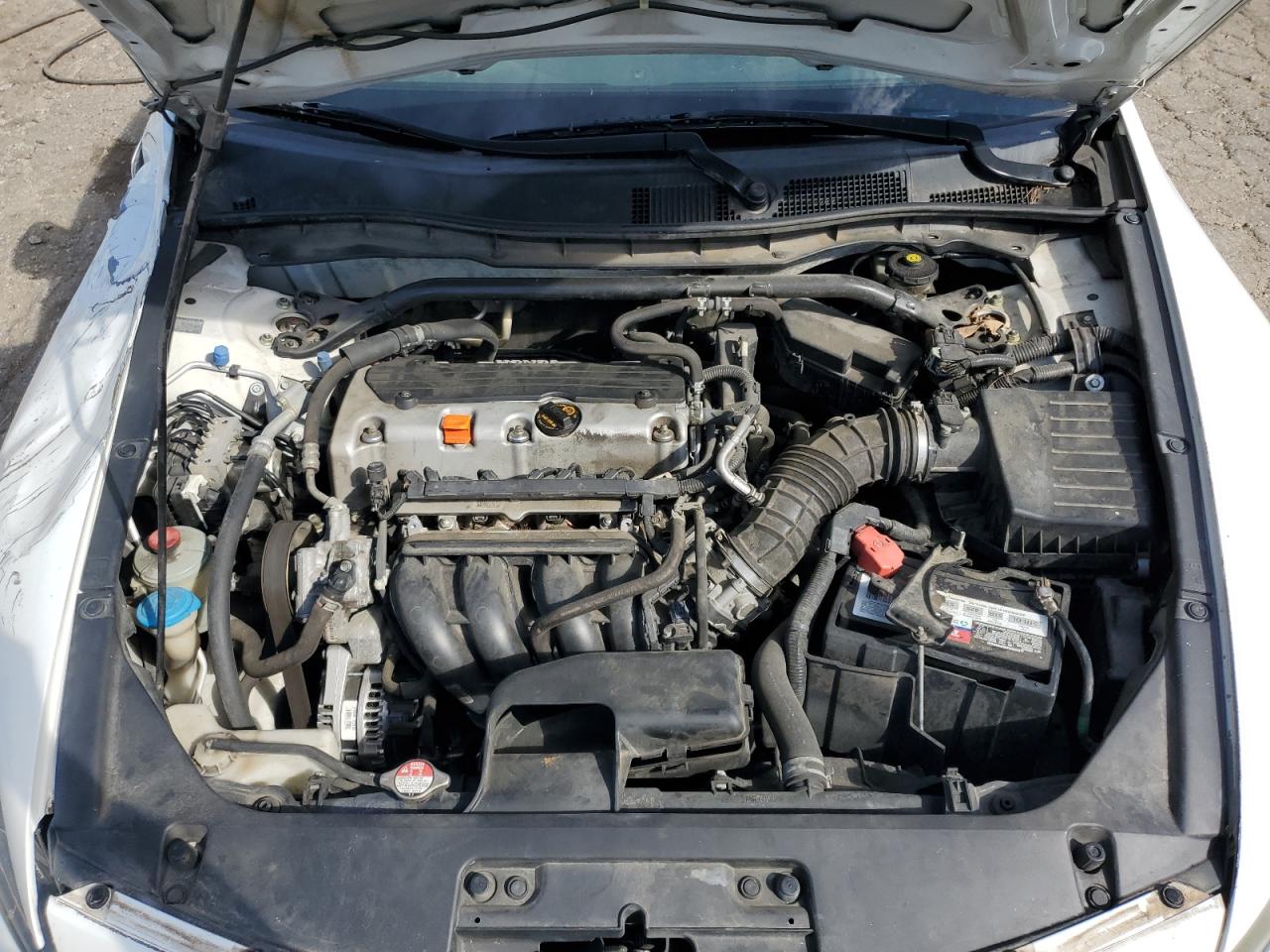 2012 Honda Accord - Image 11