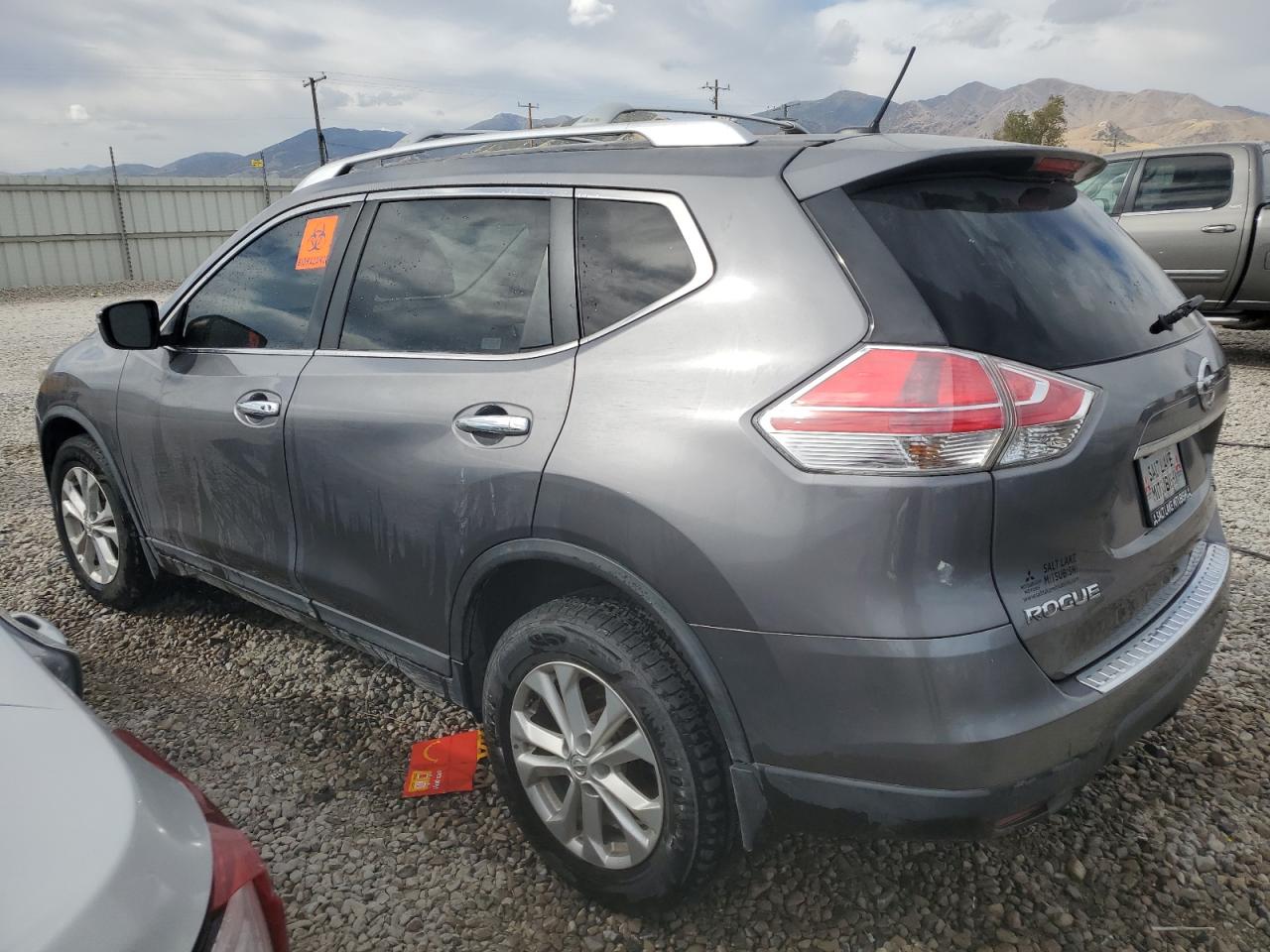 KNMAT2MV0GP685065 2016 NISSAN ROGUE - Image 2