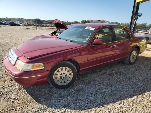 2003 Ford Crown Victoria 