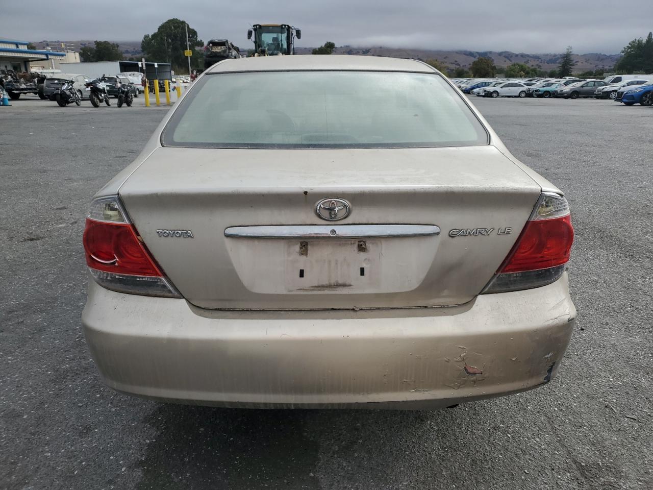 2005 Toyota Camry Le VIN: 4T1BE32K05U622233 Lot: 72584154