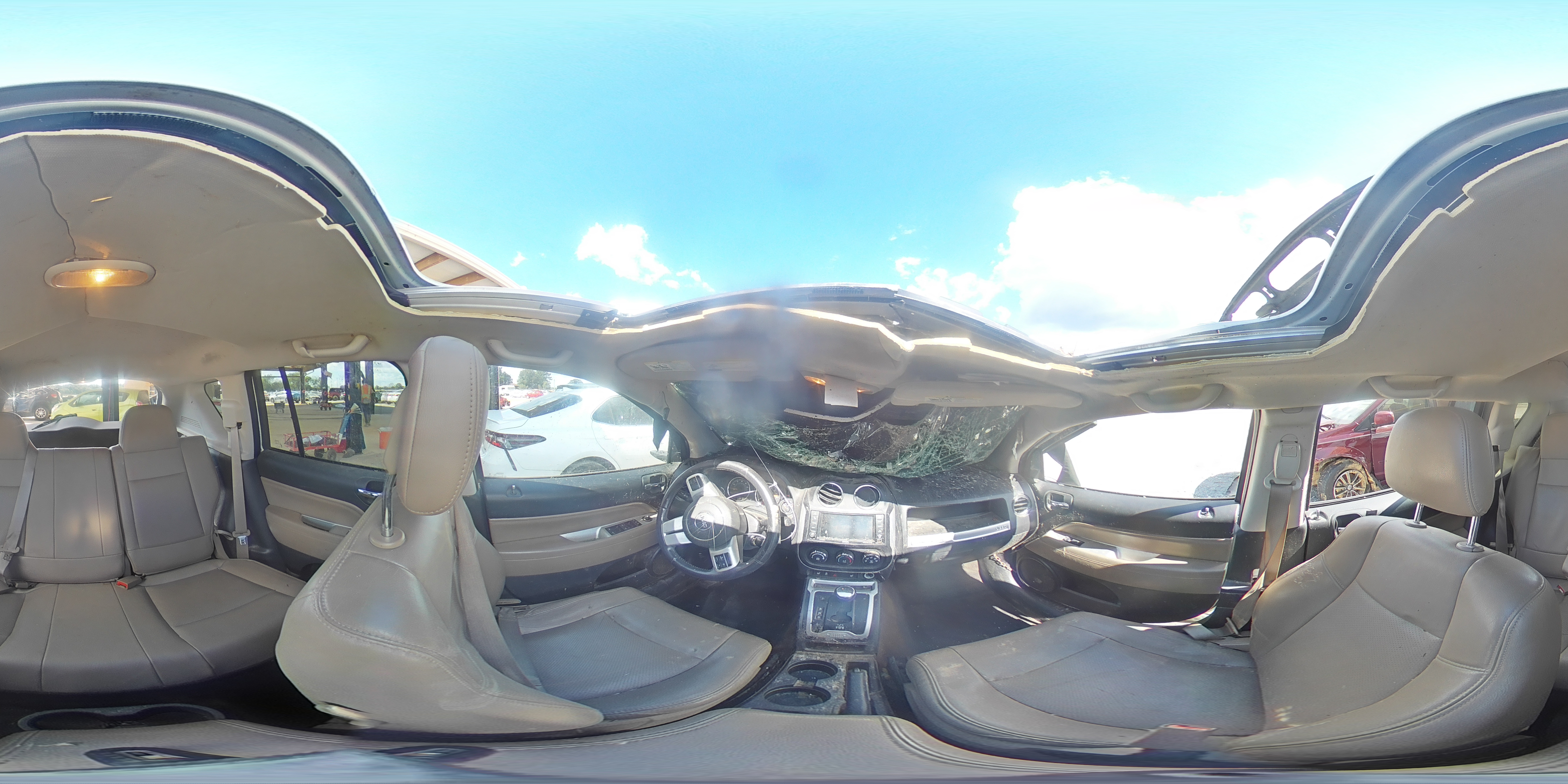 2015 Jeep Compass - Image 13