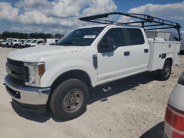 2019 Ford F350 Super Duty for Sale in Apopka, FL - Rear End