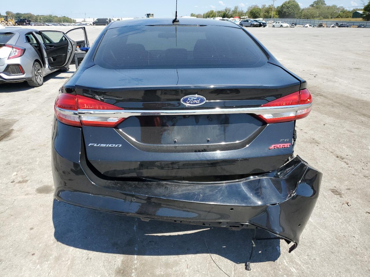 3FA6P0HD4JR238700 2018 Ford Fusion Se