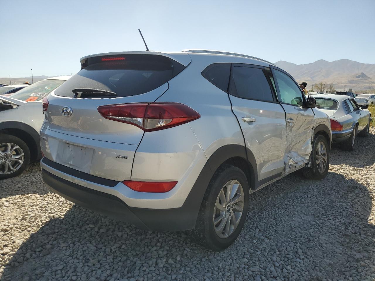 KM8J3CA41HU494562 2017 Hyundai Tucson Limited