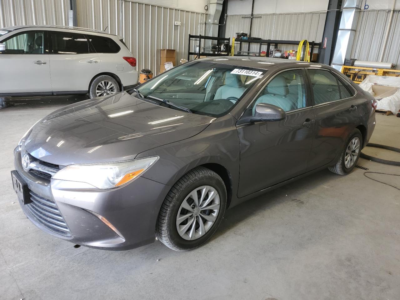 4T1BF1FK9HU728535 2017 TOYOTA CAMRY - Image 1