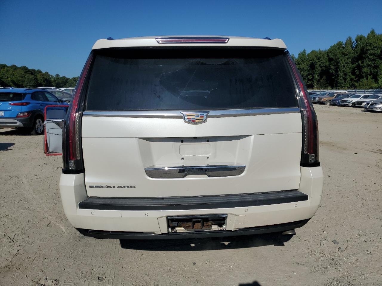 1GYS4PKJ0FR588587 2015 Cadillac Escalade Platinum