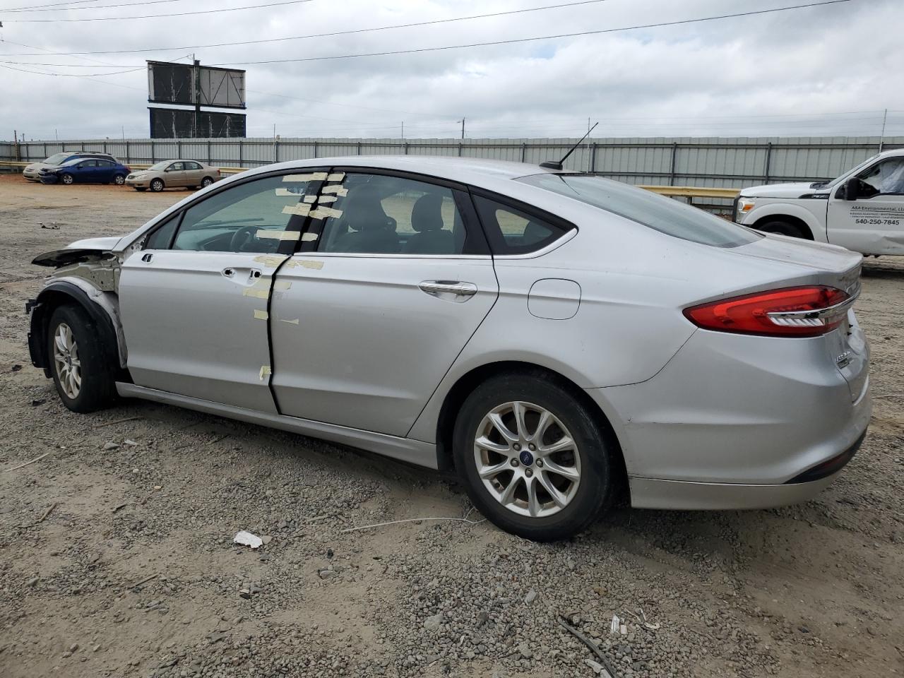 3FA6P0G72HR212716 2017 FORD FUSION - Image 2