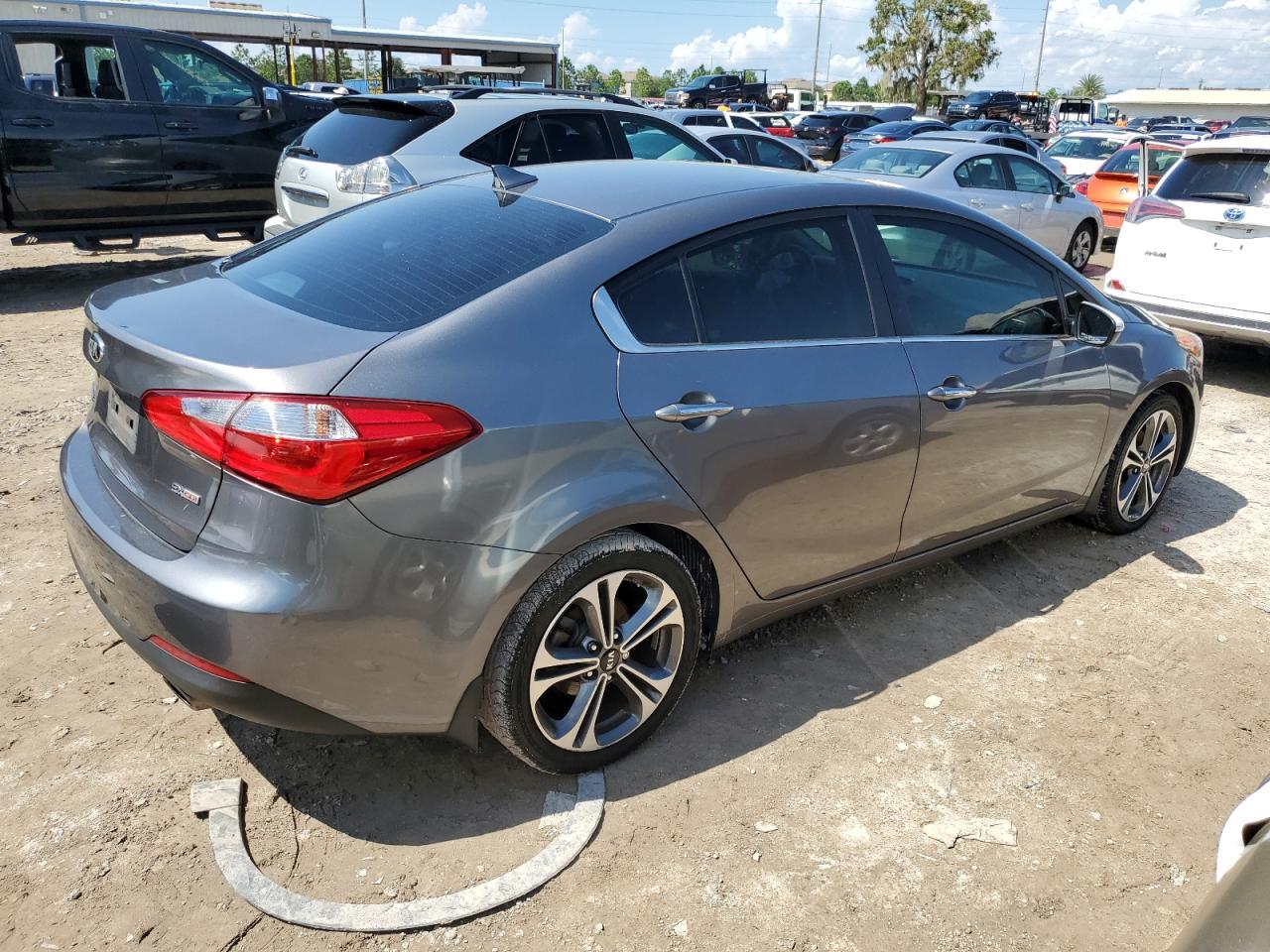 2016 Kia Forte - Image 3