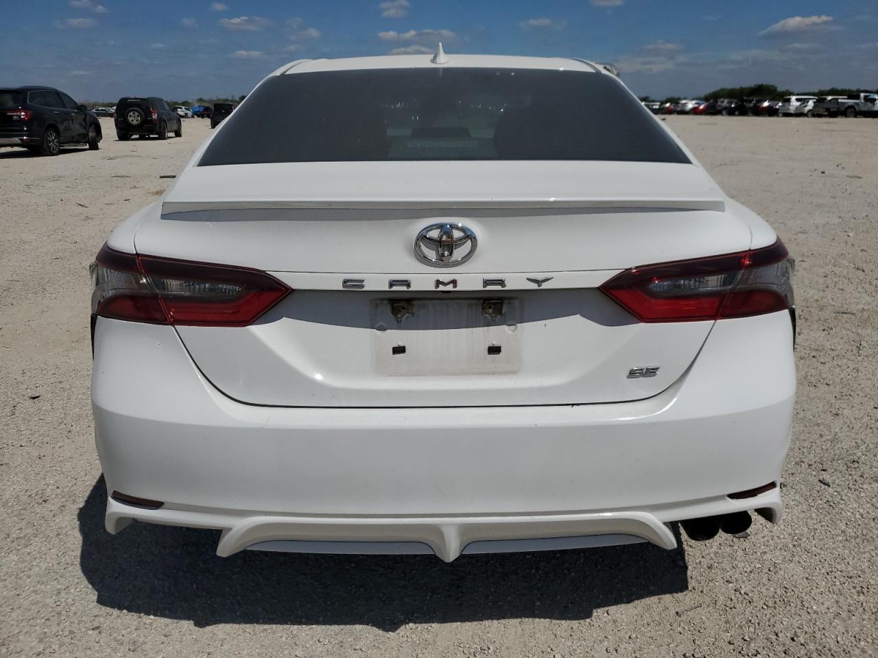 4T1G11AK3NU712161 2022 Toyota Camry Se