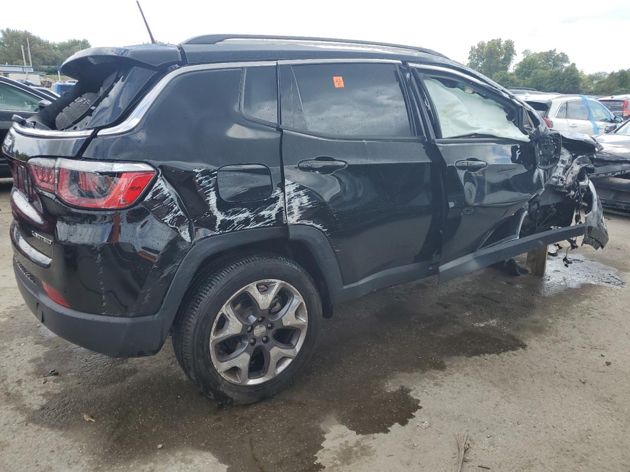 2018 Jeep Compass - Image 3
