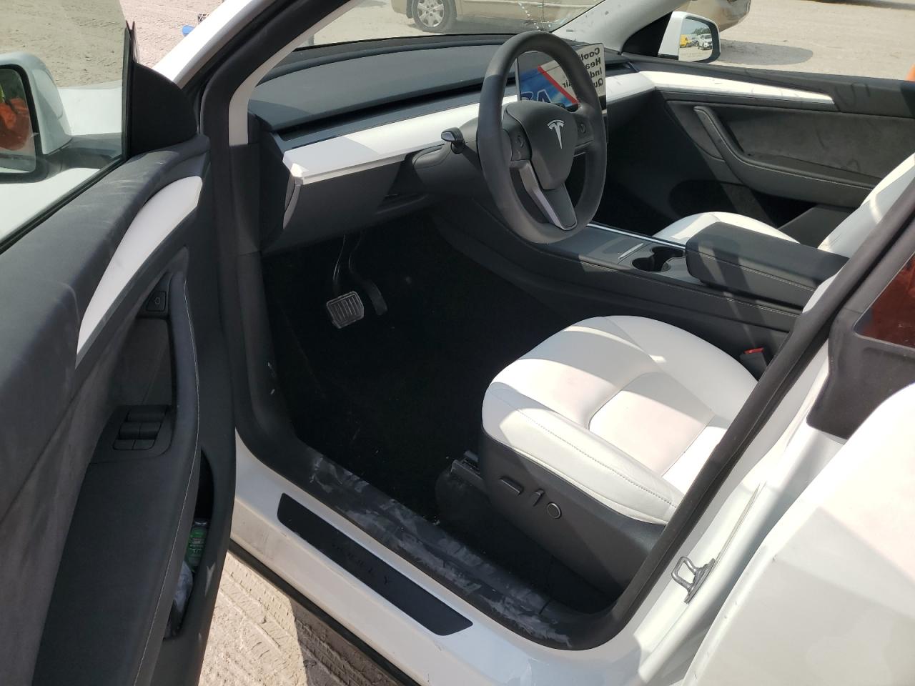 7SAYGDEE0PA147912 2023 Tesla Model Y