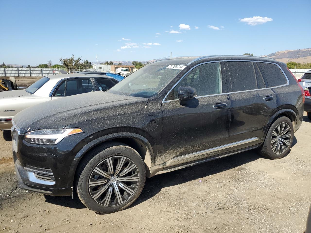 2022 Volvo XC90 - Image 1