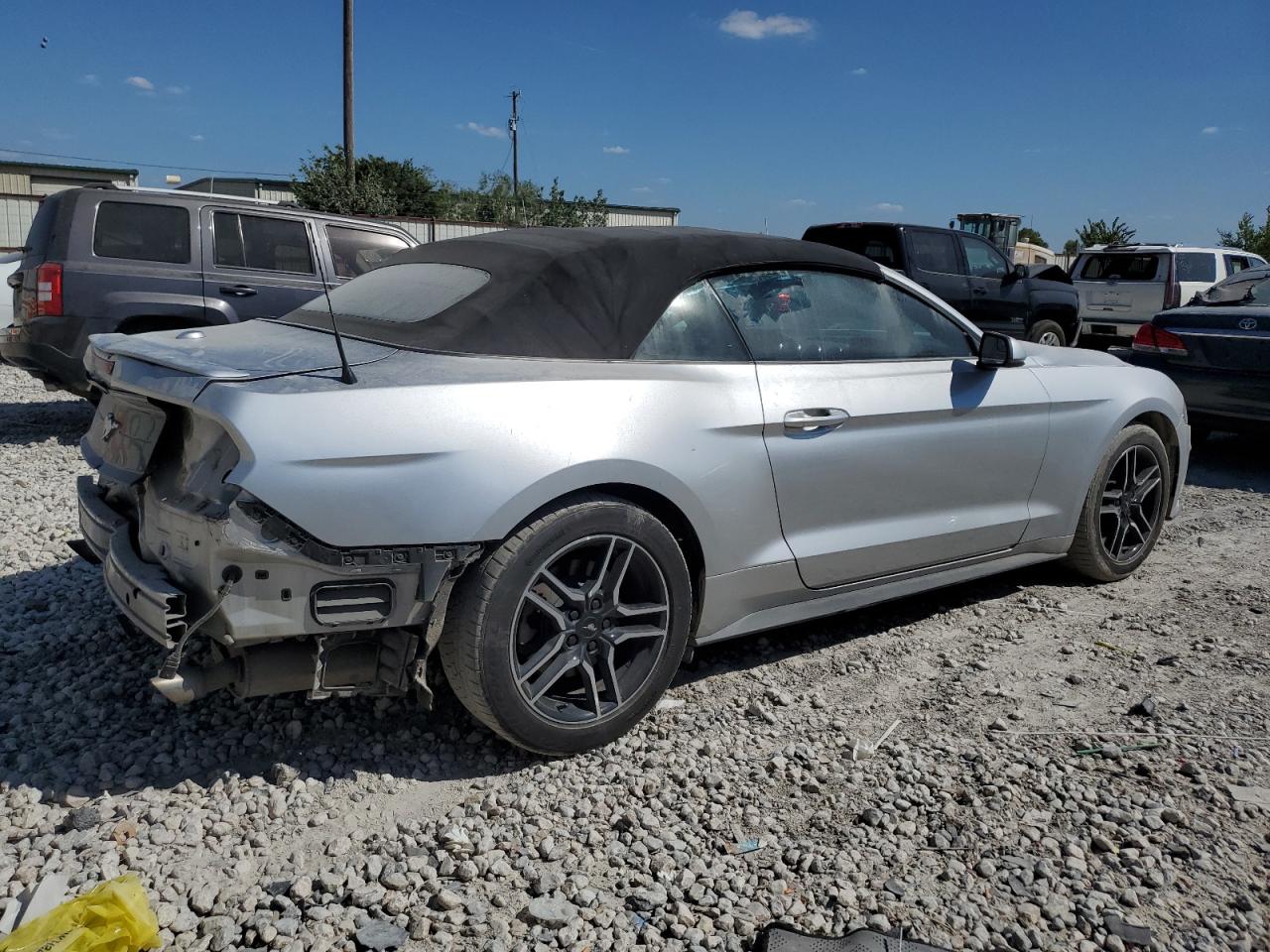 1FATP8UH3J5132624 2018 Ford Mustang