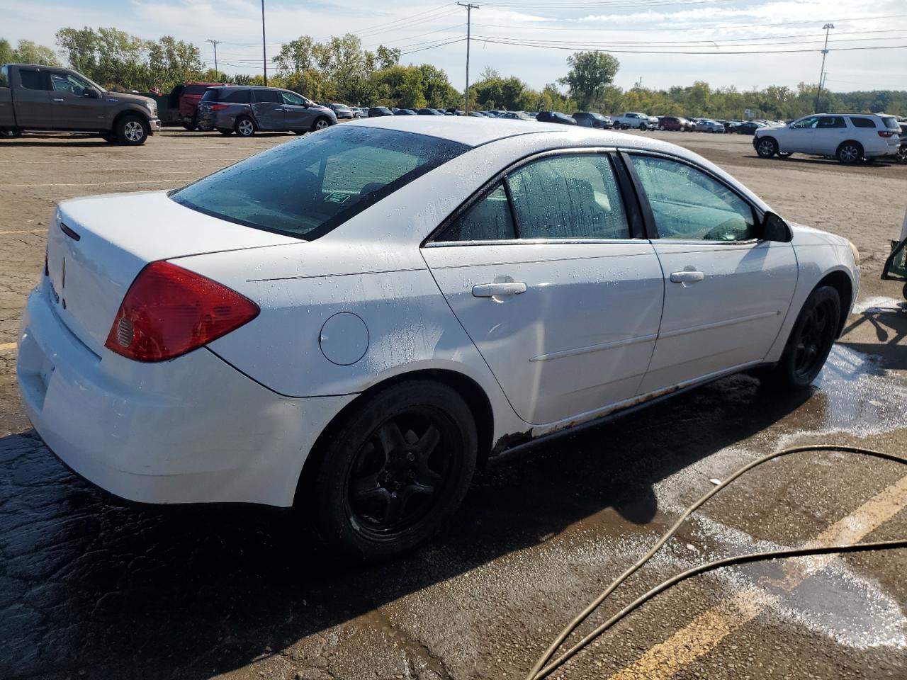 2009 Pontiac G6 - Image 3