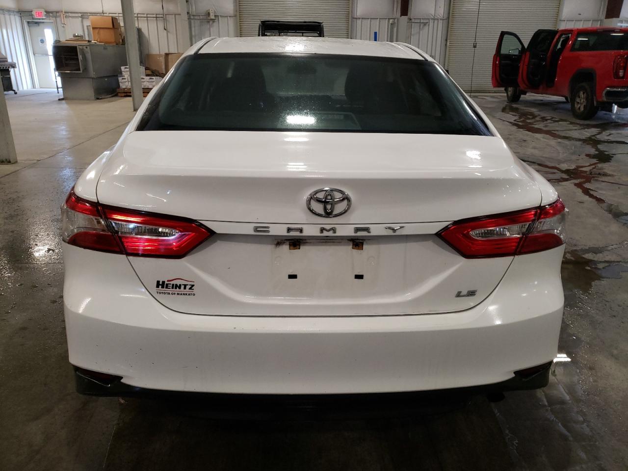 4T1B11HK5JU085778 2018 Toyota Camry L