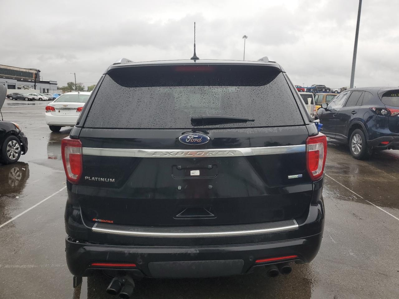 1FM5K8HT0JGA23098 2018 Ford Explorer Platinum