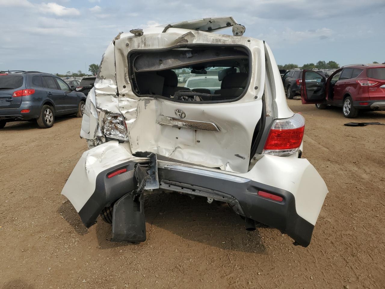 5TDBK3EH0DS246262 2013 Toyota Highlander Base