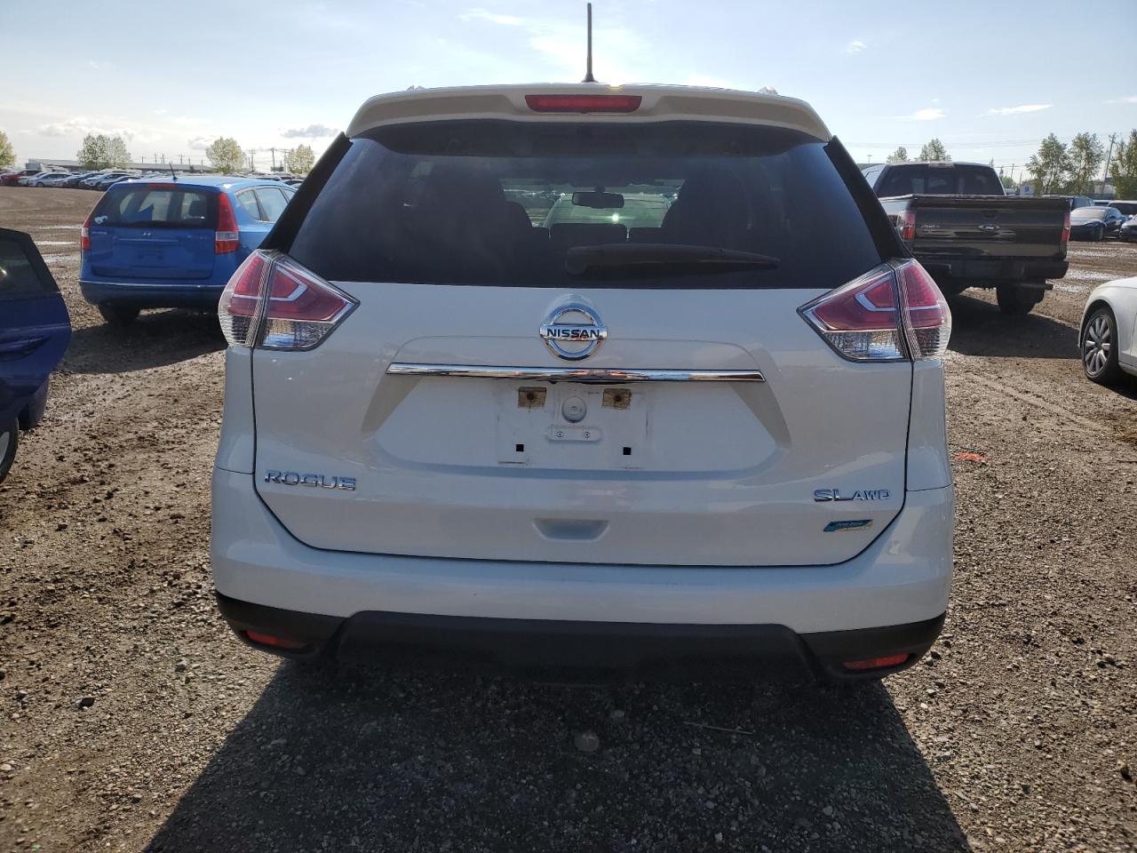 2015 Nissan Rogue S VIN: 5N1AT2MV7FC772902 Lot: 71376874