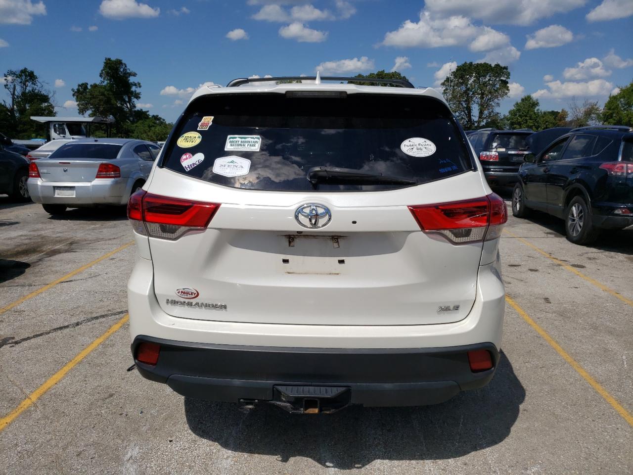 5TDKZRFH8KS571204 2019 Toyota Highlander Se