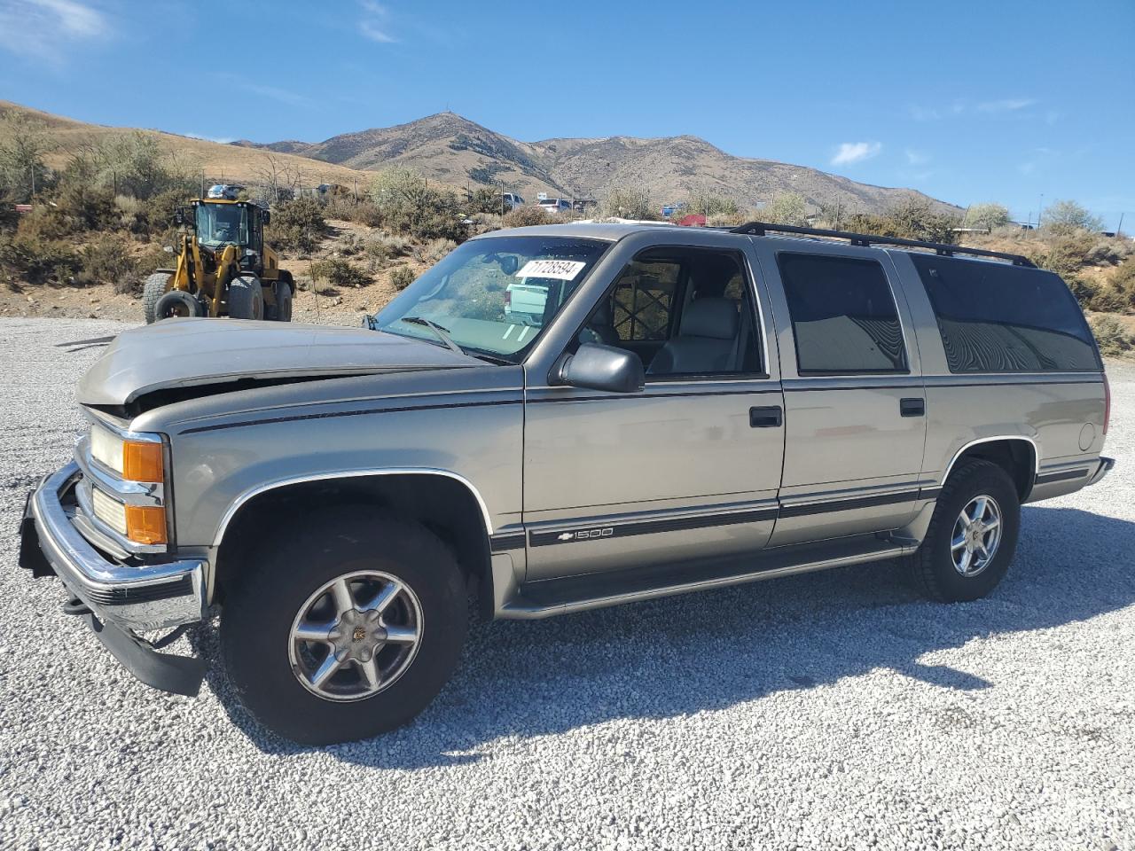 1999 Chevrolet Suburban - Image 1